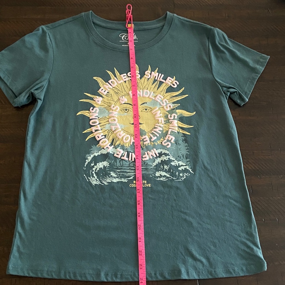 Cold Crush Teal Tee with Gold Sun and Pink Script, size Small - Picture 4 of 9